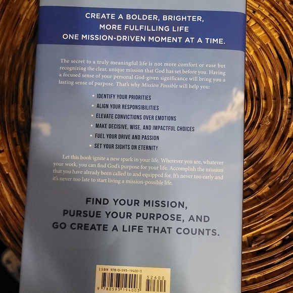 "MISSION POSSIBLE" GO CREATE A LIFE THAT COUNTS BY TIM TEBOW AND AJ GREGORY - Picture 4 of 4